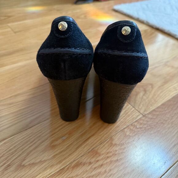 Michael Kors Rory Wedge Pumps Women's Size 11 Black Suede Closed Toe - Picture 5 of 6